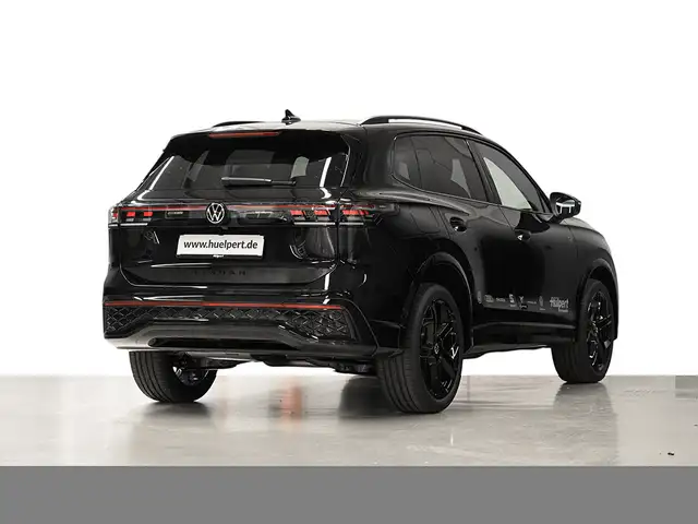 Volkswagen Tiguan view 2