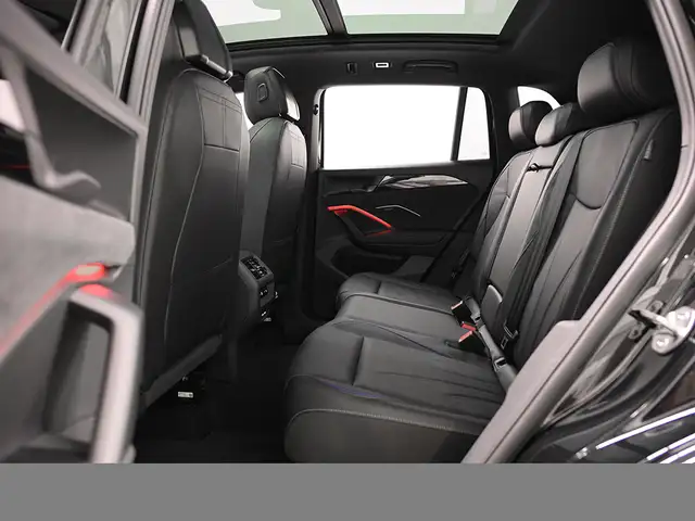 Volkswagen Tiguan view 13