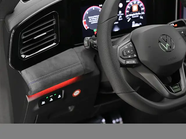 Volkswagen Tiguan view 9