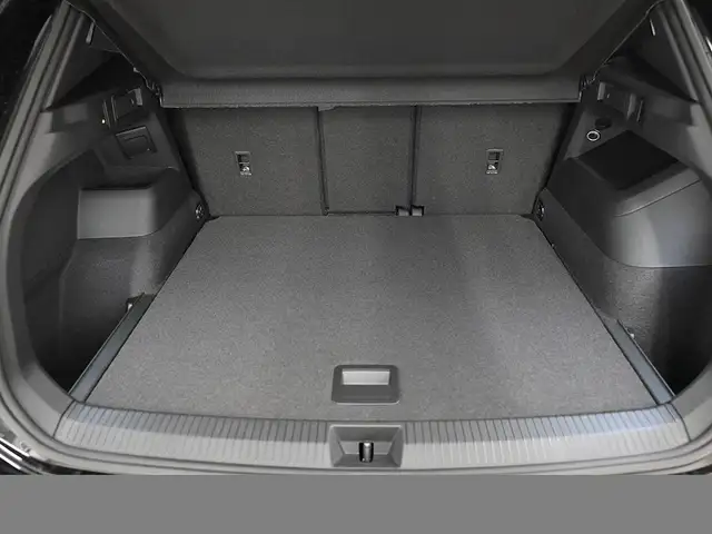 Volkswagen Tiguan view 8