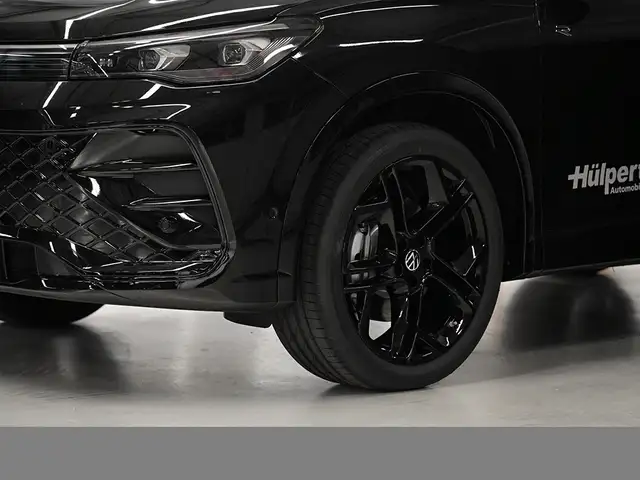 Volkswagen Tiguan view 5