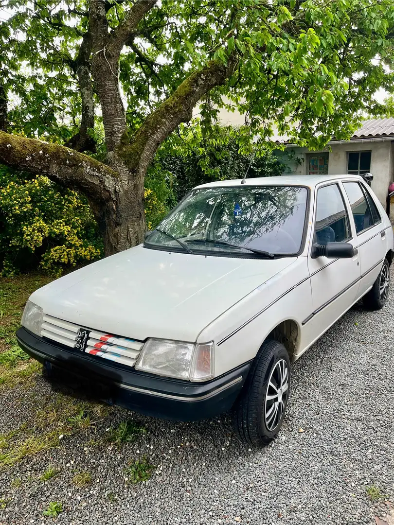 Peugeot 205 1.7 D GRD - 2