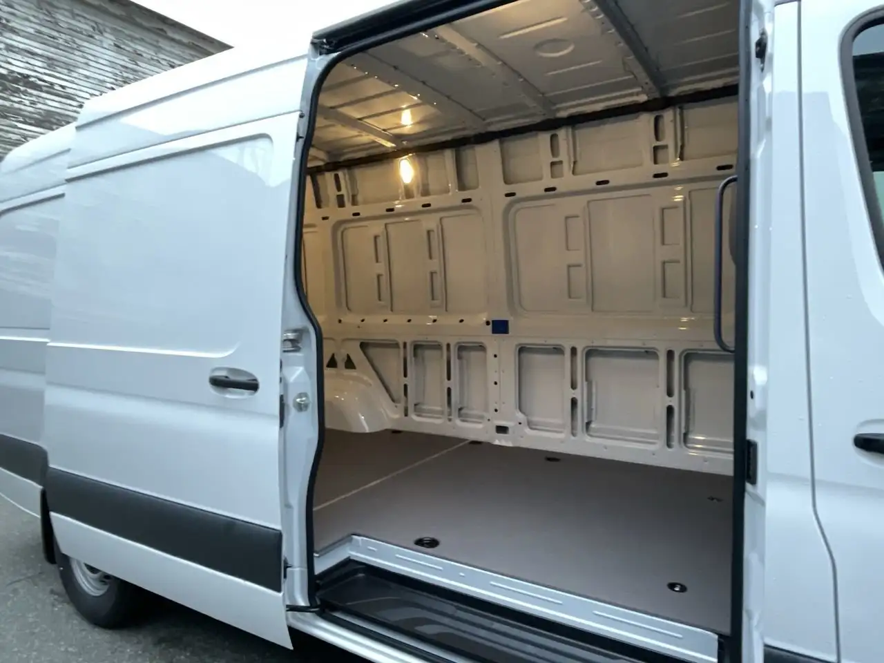 Mercedes-Benz Sprinter снимка Mercedes-Benz Sprinter