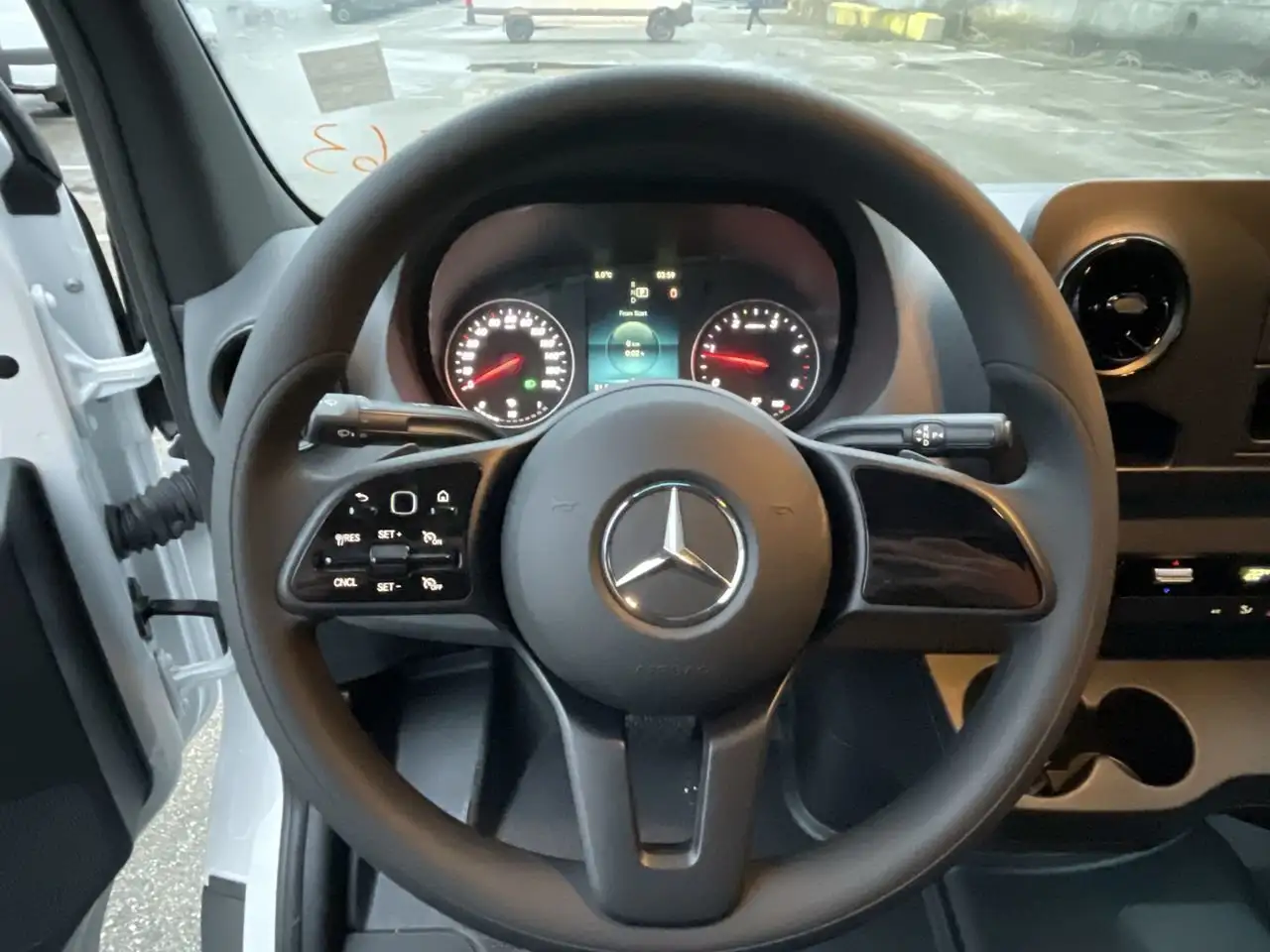 Mercedes-Benz Sprinter снимка Mercedes-Benz Sprinter