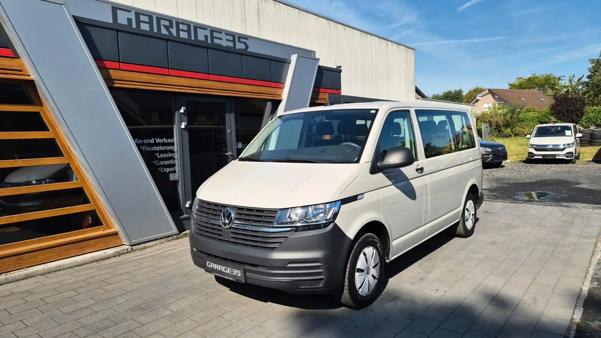Volkswagen T6 Kombi T6.1 Transporter Kombi FWD/NAVI/9 SITZER Gris - 1