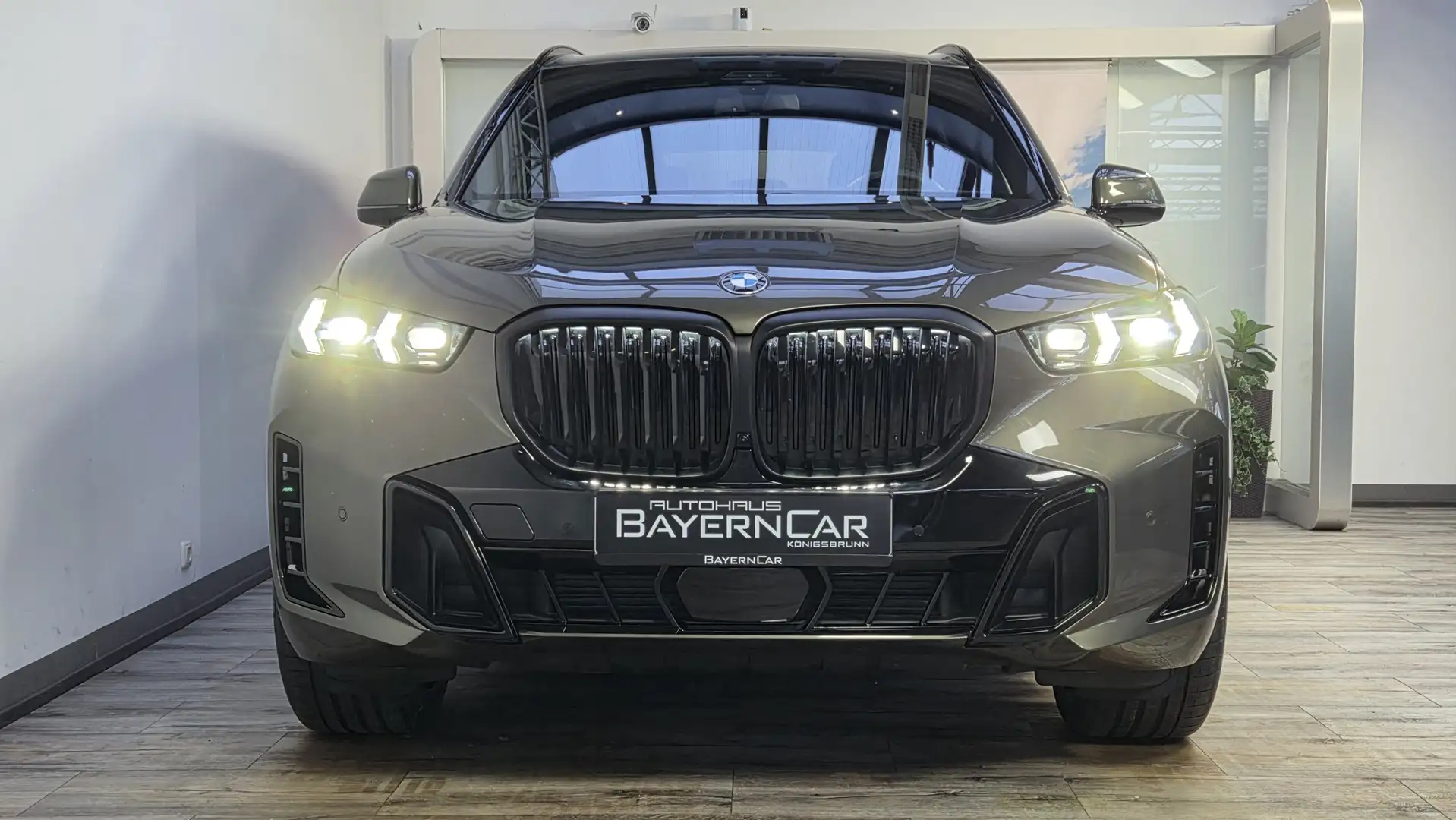 BMW X5 xDrive30d M Sport Pro 22Zoll AHK Sitzlüftung Vert - 2
