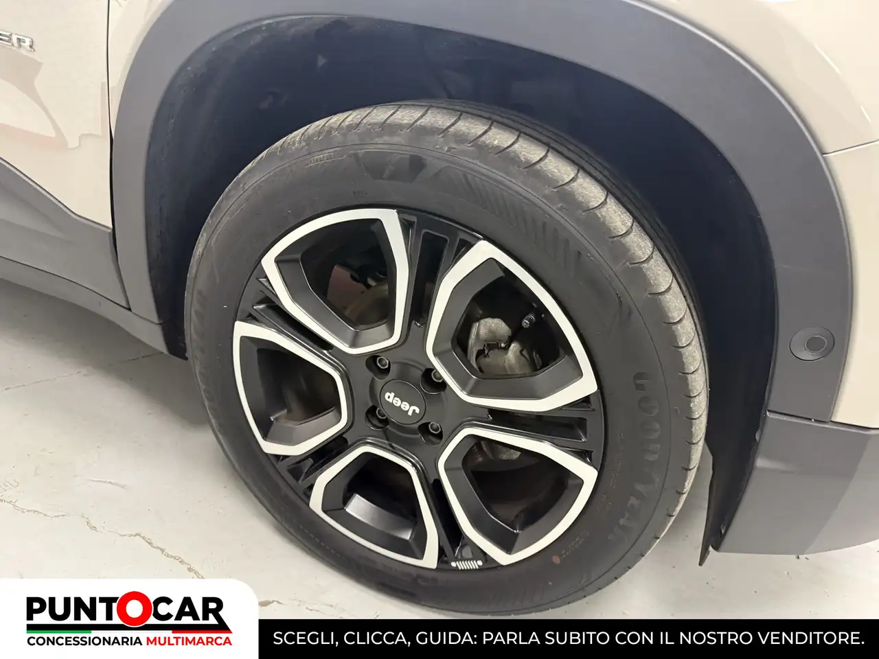 Jeep Avenger 1.2 Turbo Summit 6