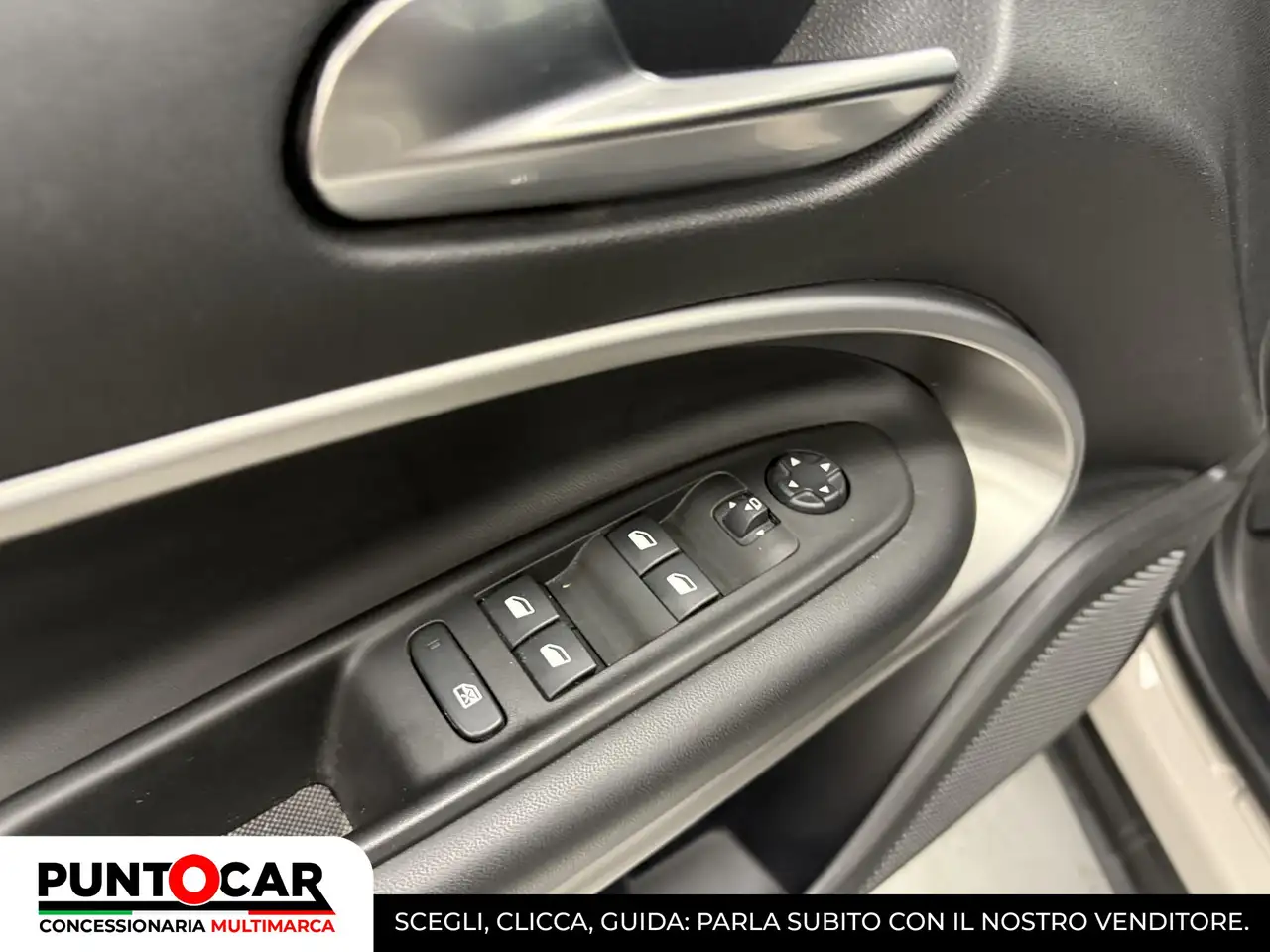 Jeep Avenger 1.2 Turbo Summit 12