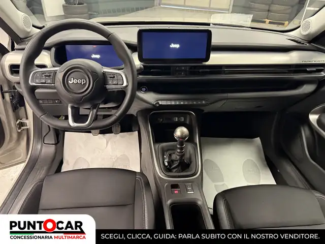 Jeep Avenger view 14
