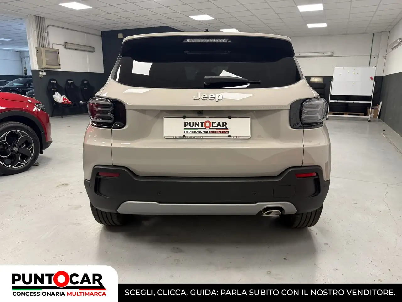 Jeep Avenger 1.2 Turbo Summit 8