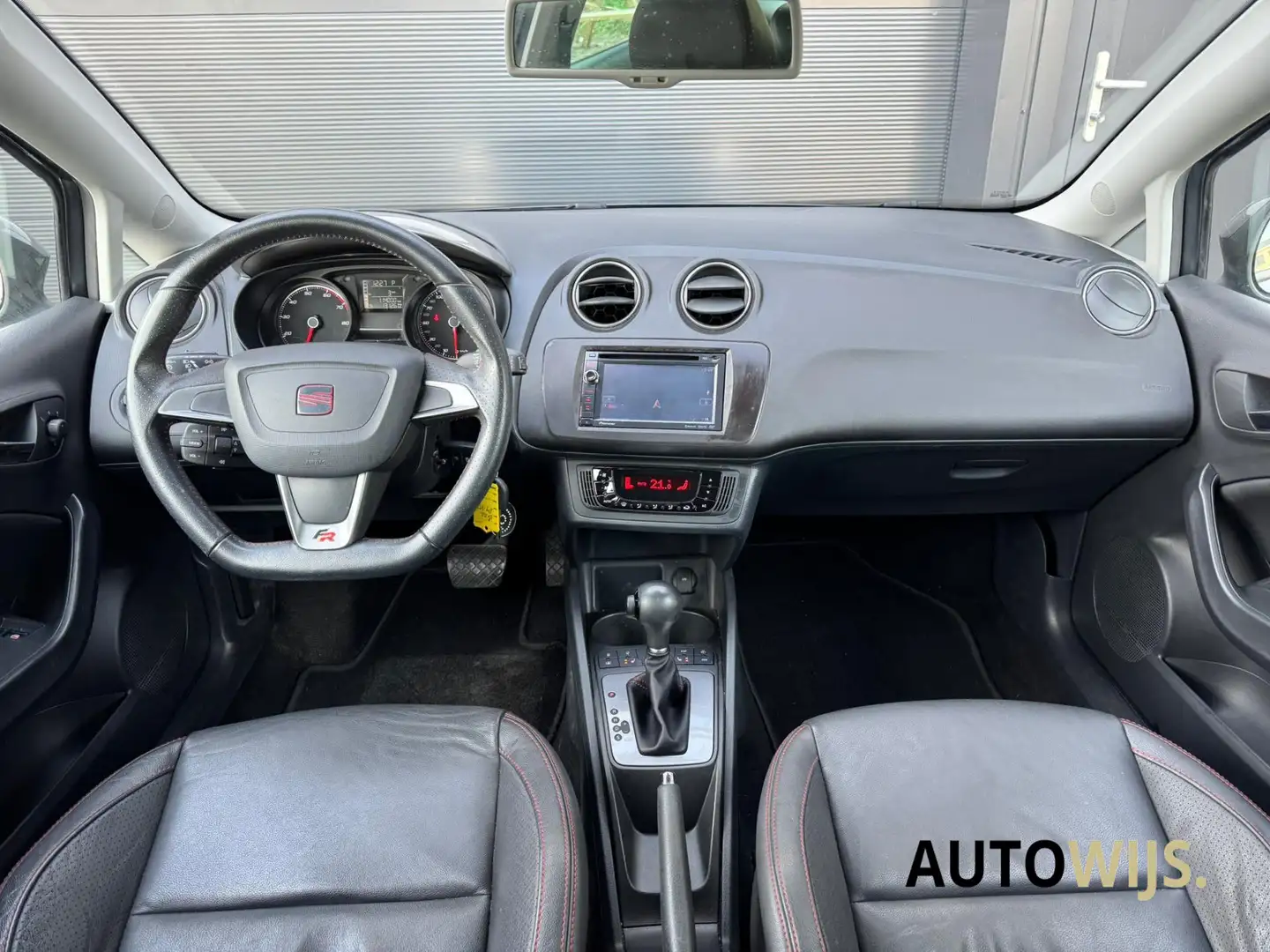 SEAT Ibiza SC 1.2 TSI FR|NL AUTO|LEDER|AUT|XENON|NAVI|CLIMA|G Gris - 2