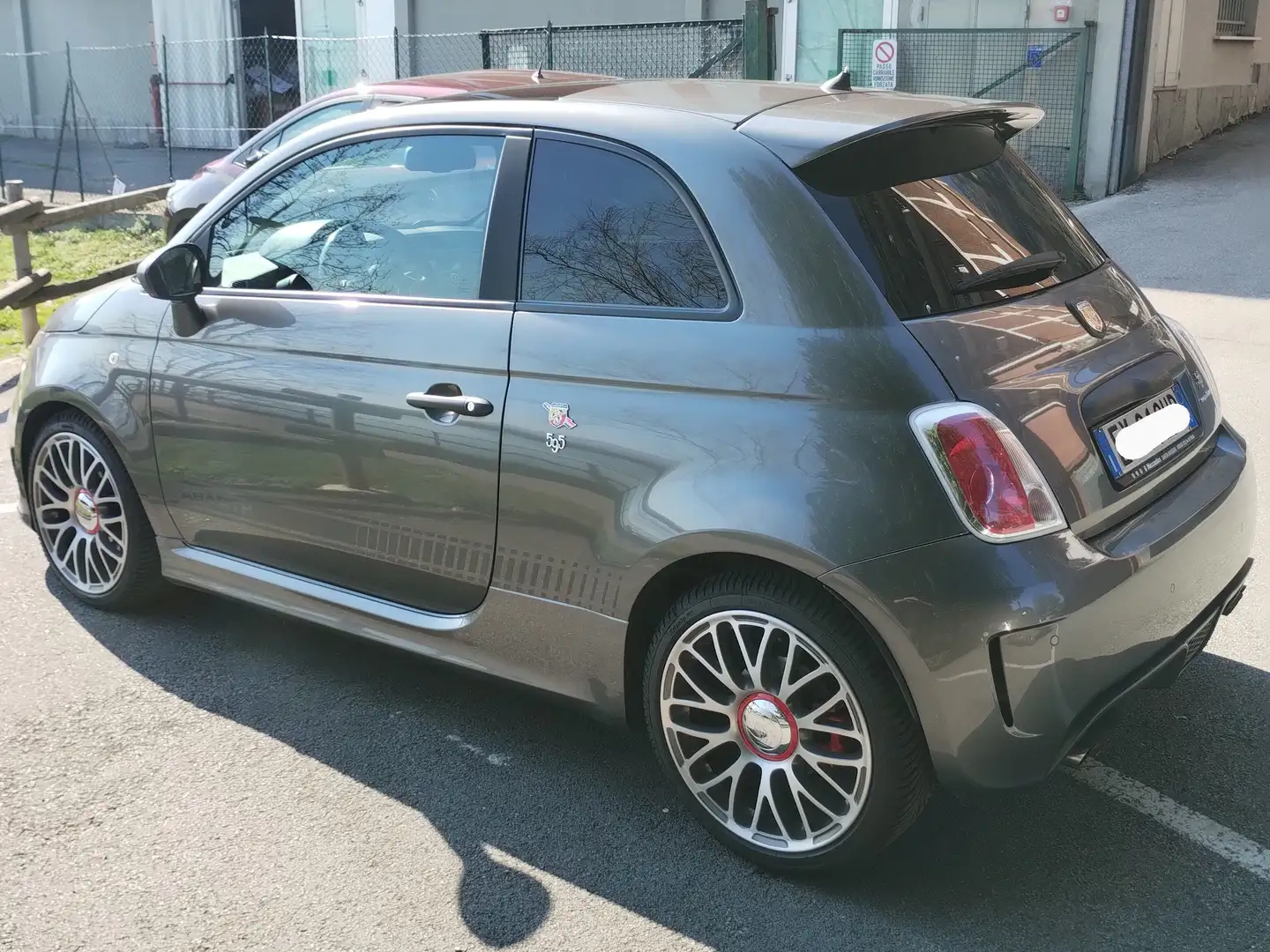 Abarth 595 500/595 1.4 16v t. t-jet Competizione 160cv E6 Gris - 2