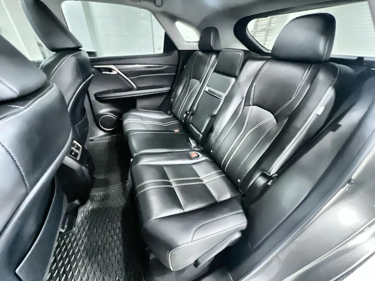 Lexus RX fotografie Lexus RX