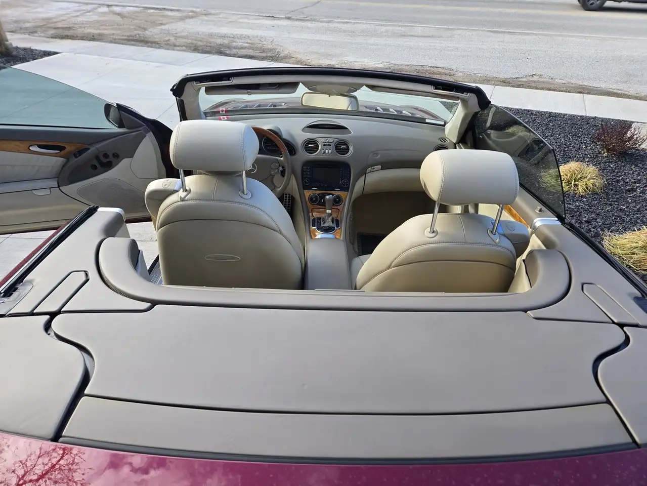 Mercedes-Benz SL снимка Mercedes-Benz SL