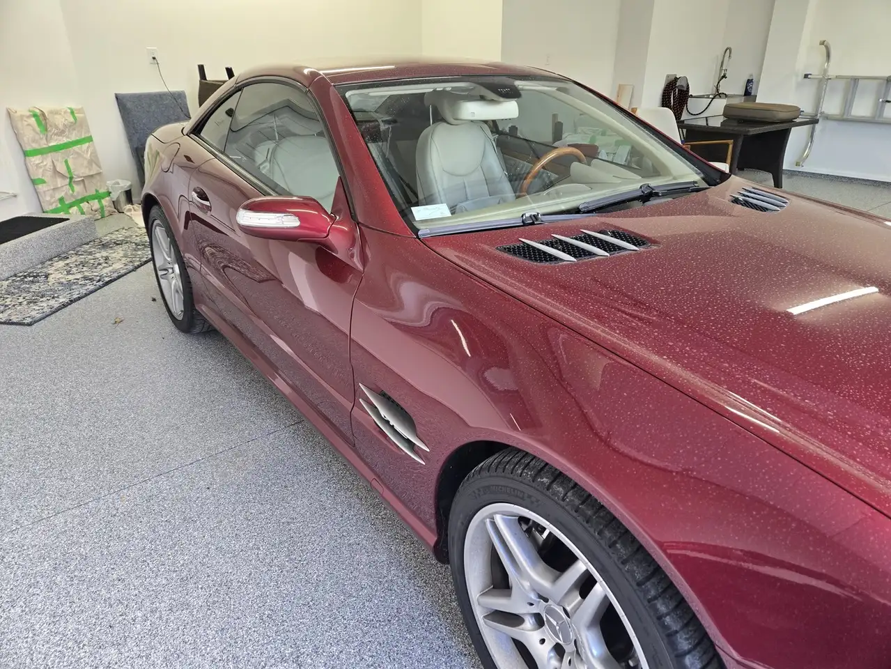 Mercedes-Benz SL снимка Mercedes-Benz SL