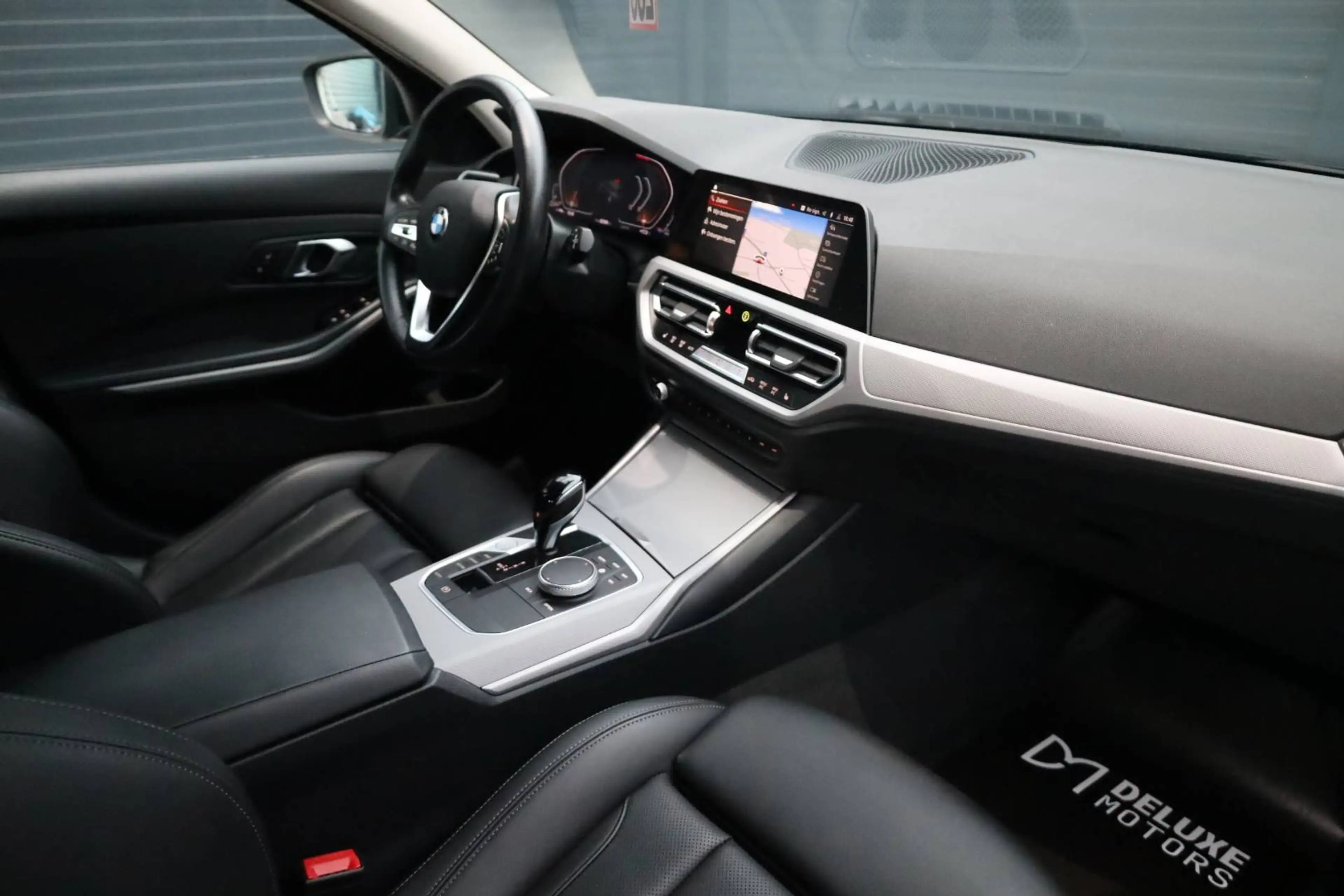 BMW 318 dA Touring Navi Leder Zetelverwarming Led Pdc — photo 6