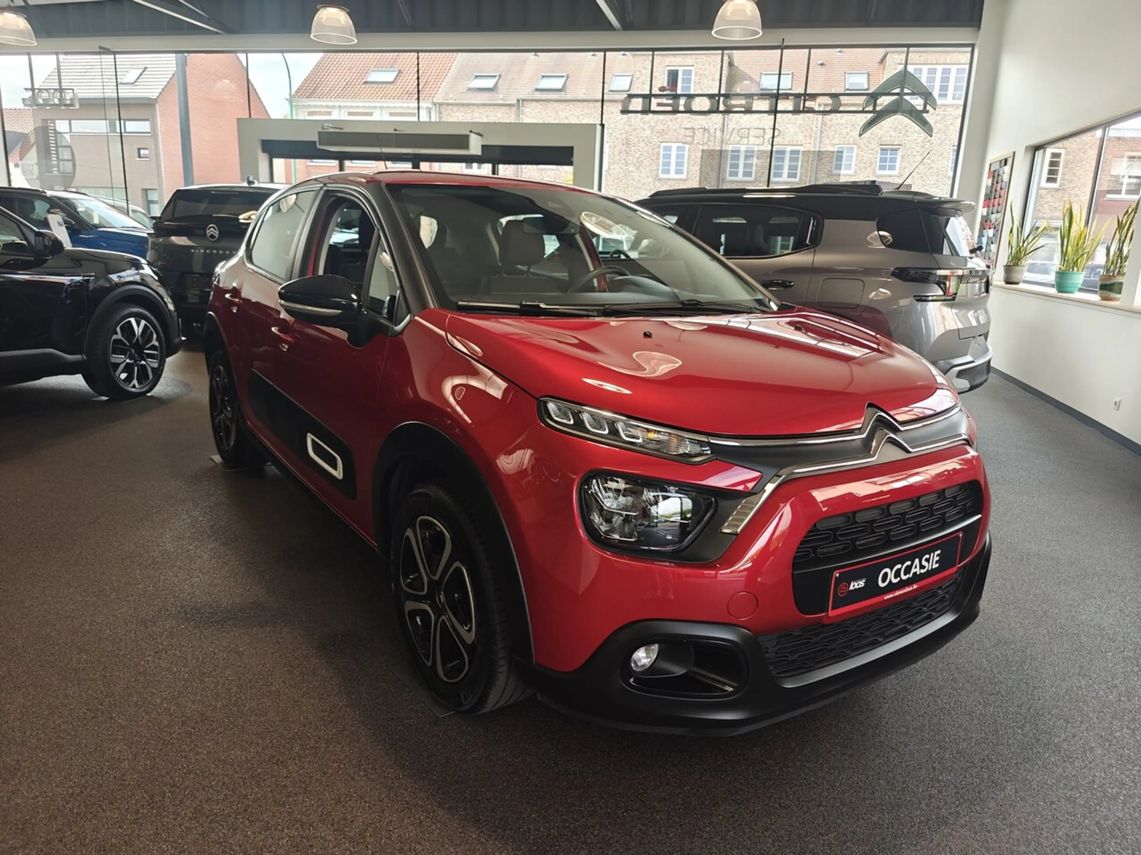 Citroen C3 1.2 PureTech 83 MAN | Plus | Carplay | Sensoren... — photo 3