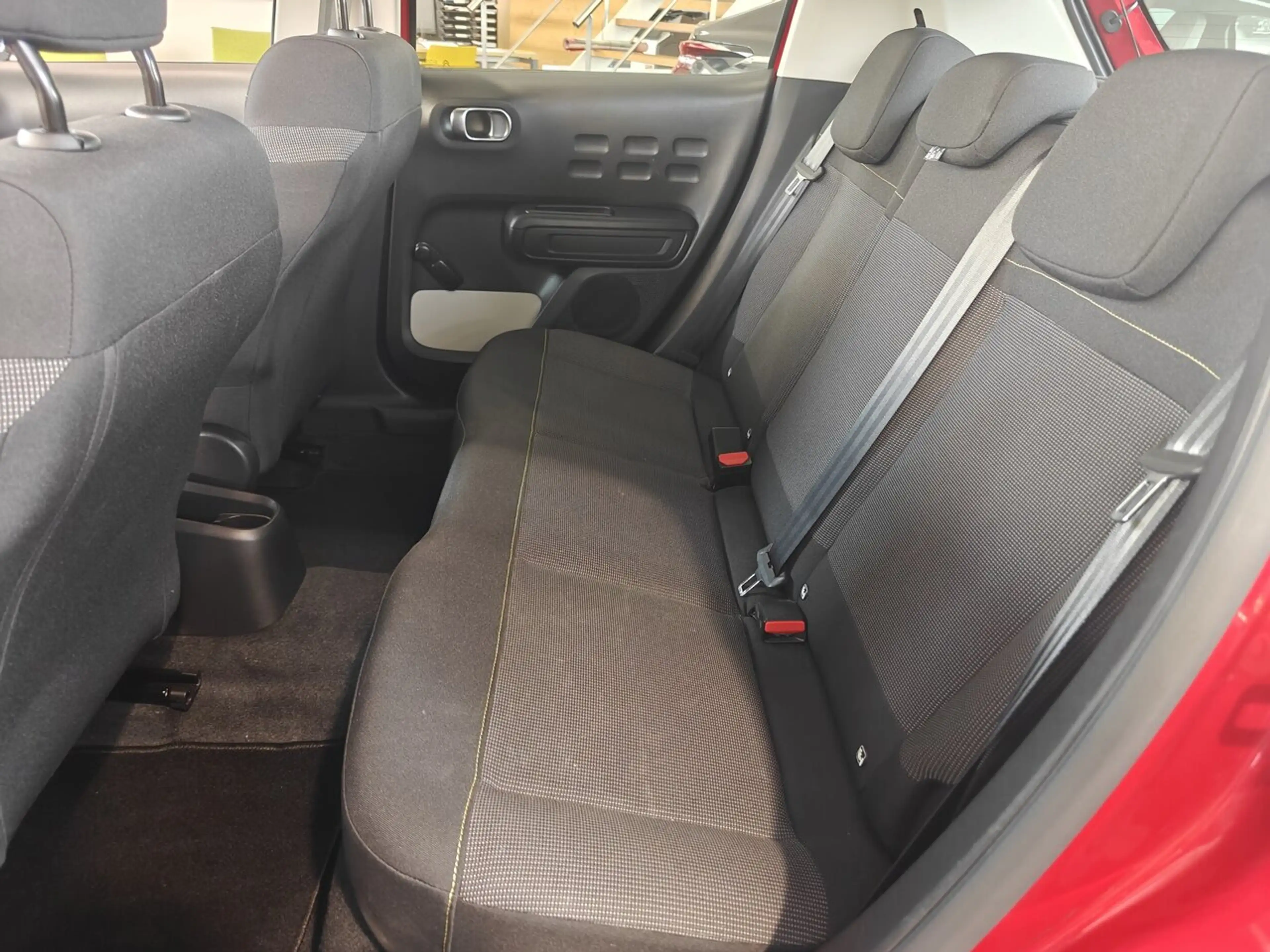 Citroen C3 1.2 PureTech 83 MAN | Plus | Carplay | Sensoren... — photo 8