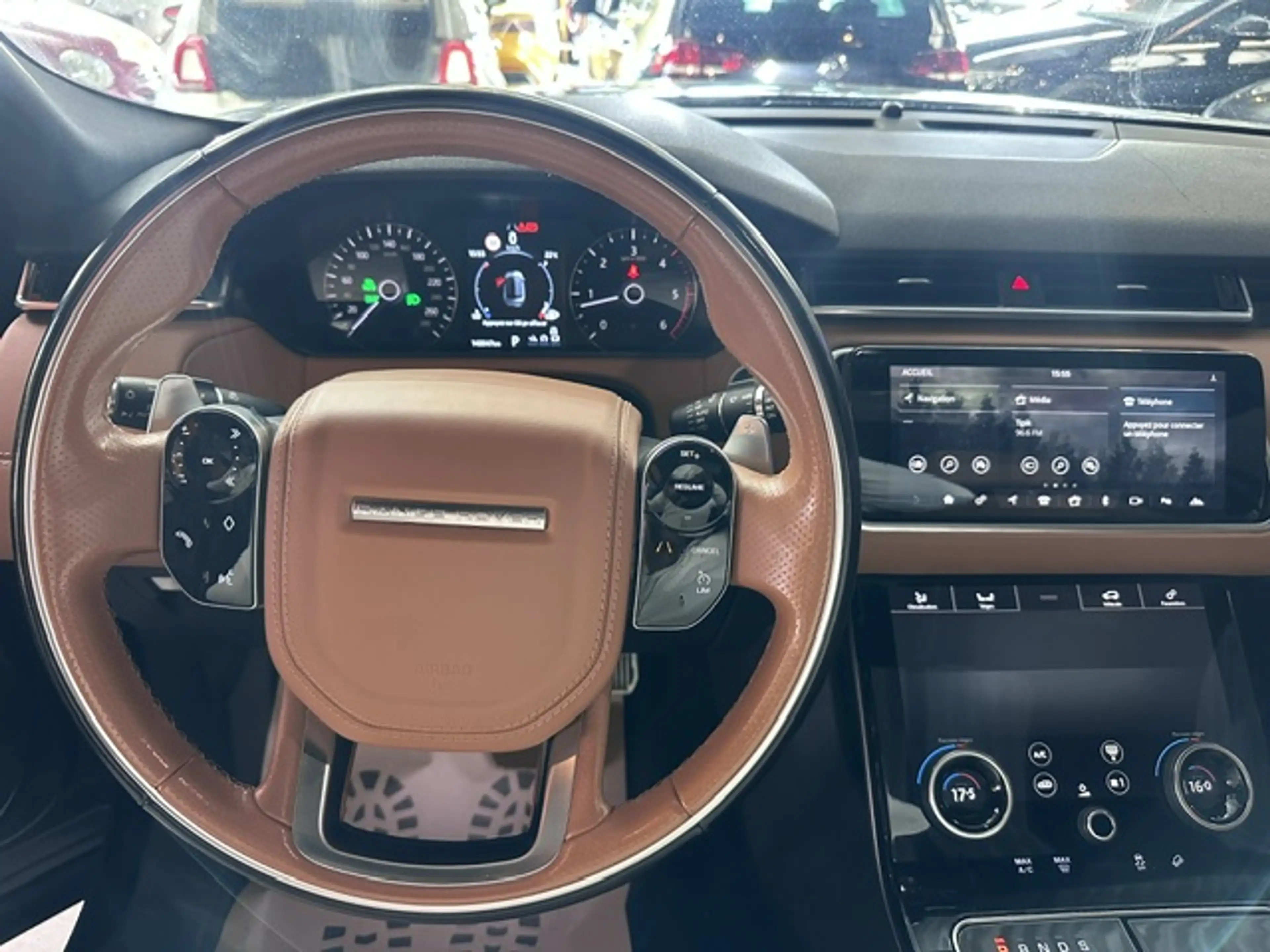 Land Rover Range Rover Velar Velar 2.0 V6 Turbo R-Dynamic - CARPLAY/NAV - MEDIA/TEL - A/C - LIM/REG — photo 11