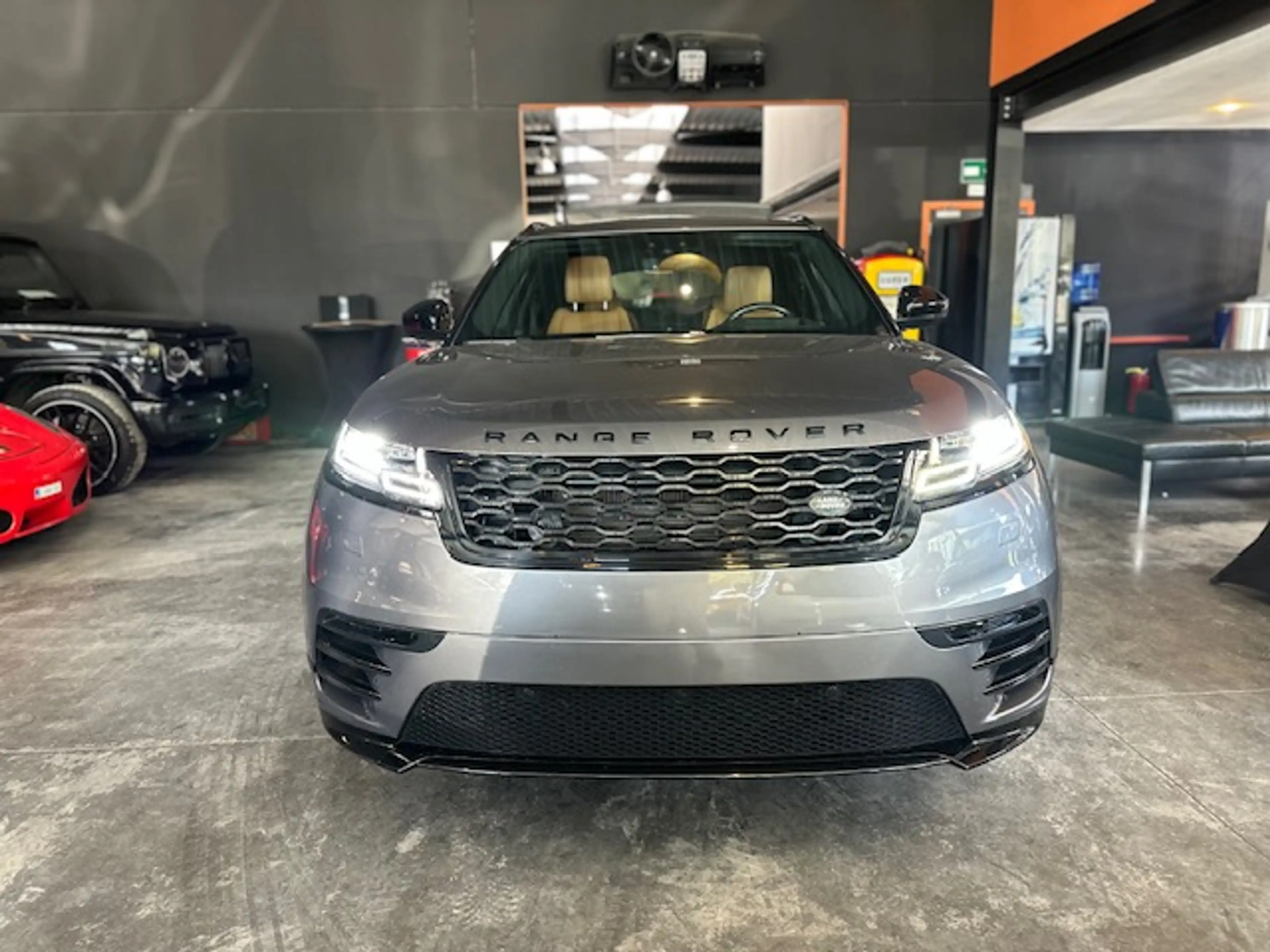Land Rover Range Rover Velar Velar 2.0 V6 Turbo R-Dynamic - CARPLAY/NAV - MEDIA/TEL - A/C - LIM/REG — photo 2