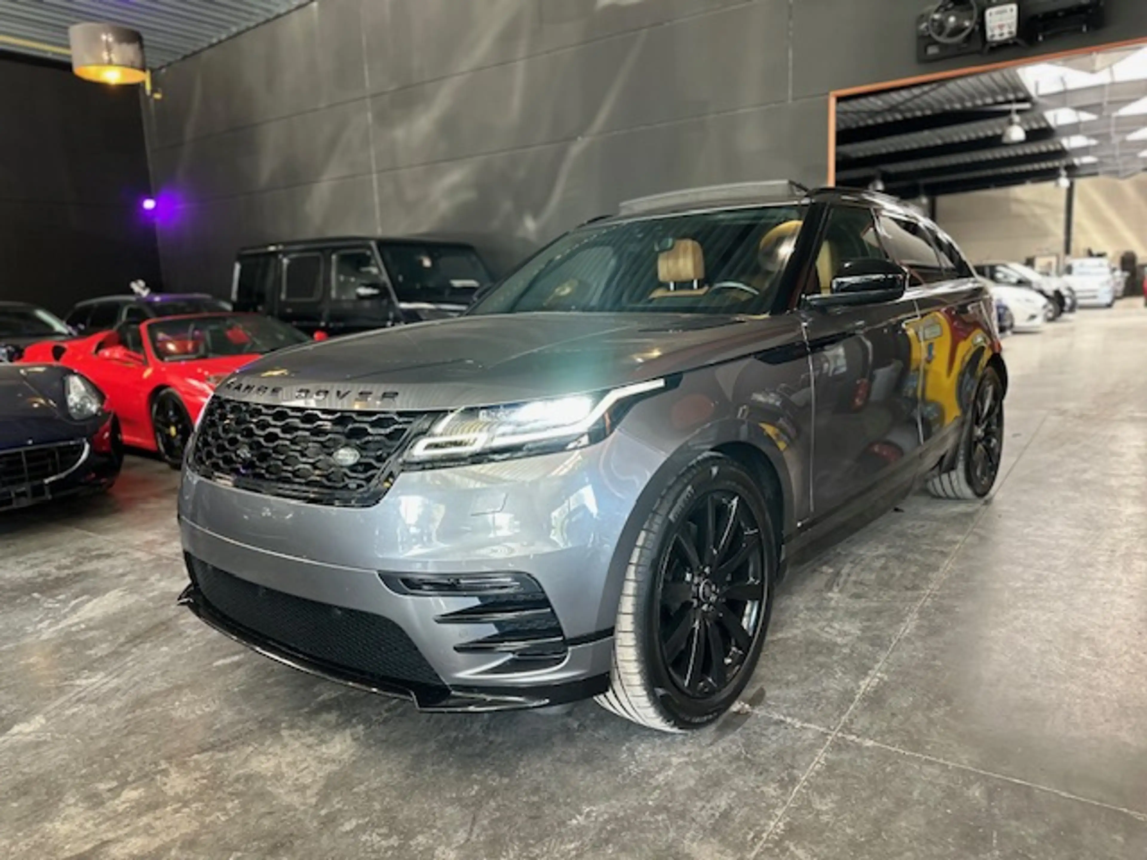 Land Rover Range Rover Velar Velar 2.0 V6 Turbo R-Dynamic - CARPLAY/NAV - MEDIA/TEL - A/C - LIM/REG — photo 3