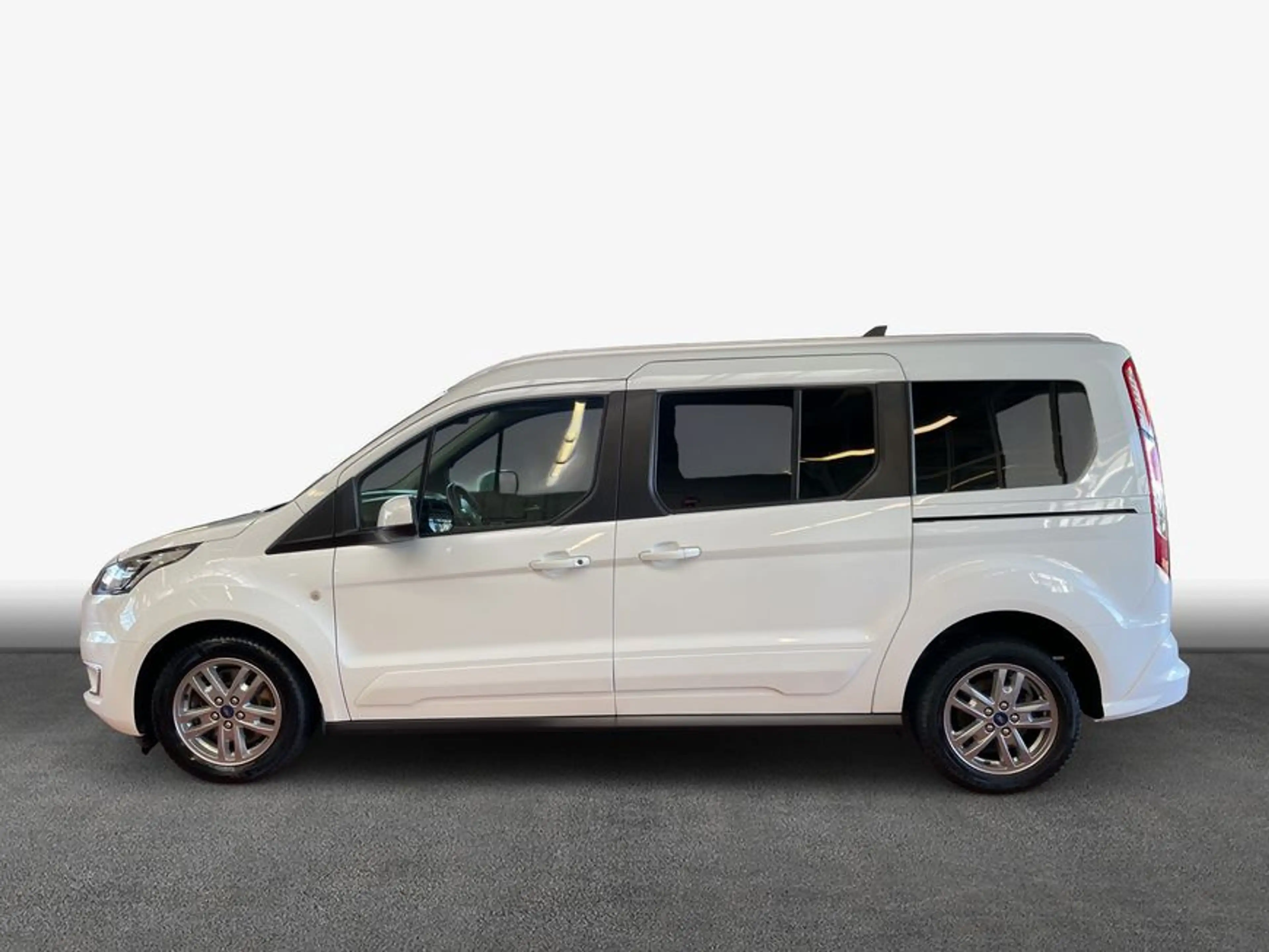 Ford Grand Tourneo Connect 1.5 Trend — photo 4