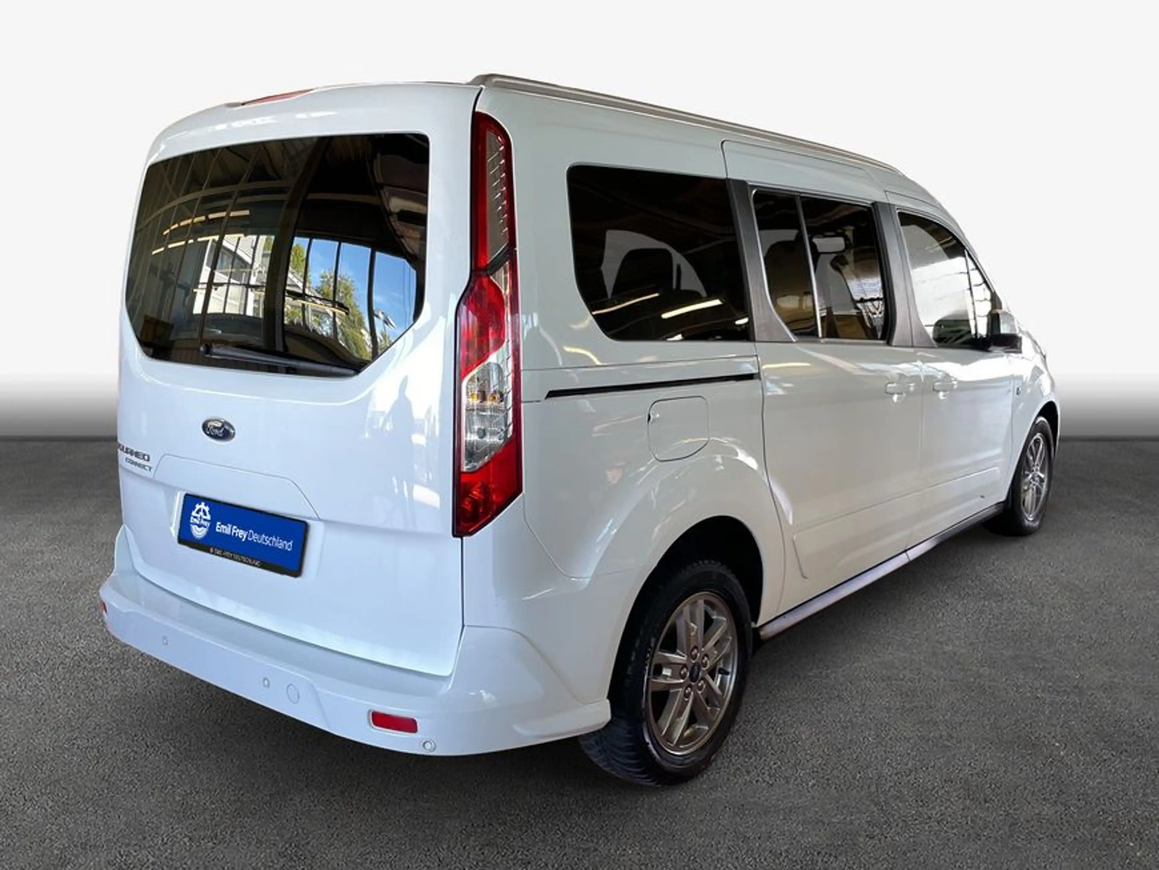 Ford Grand Tourneo Connect 1.5 Trend — photo 2