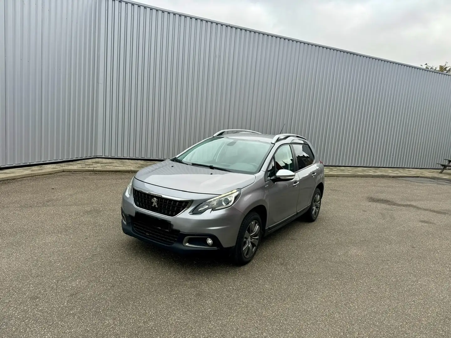Peugeot 2008 2008 1.5 BlueHDi Allure S Grijs - 1