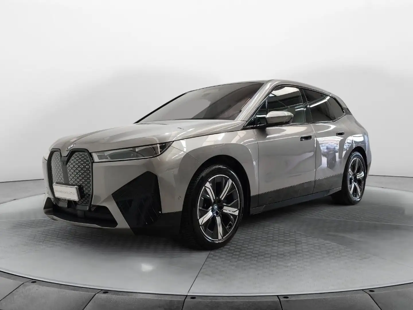 BMW iX xDrive50 Pacchetto Sportivo - 1