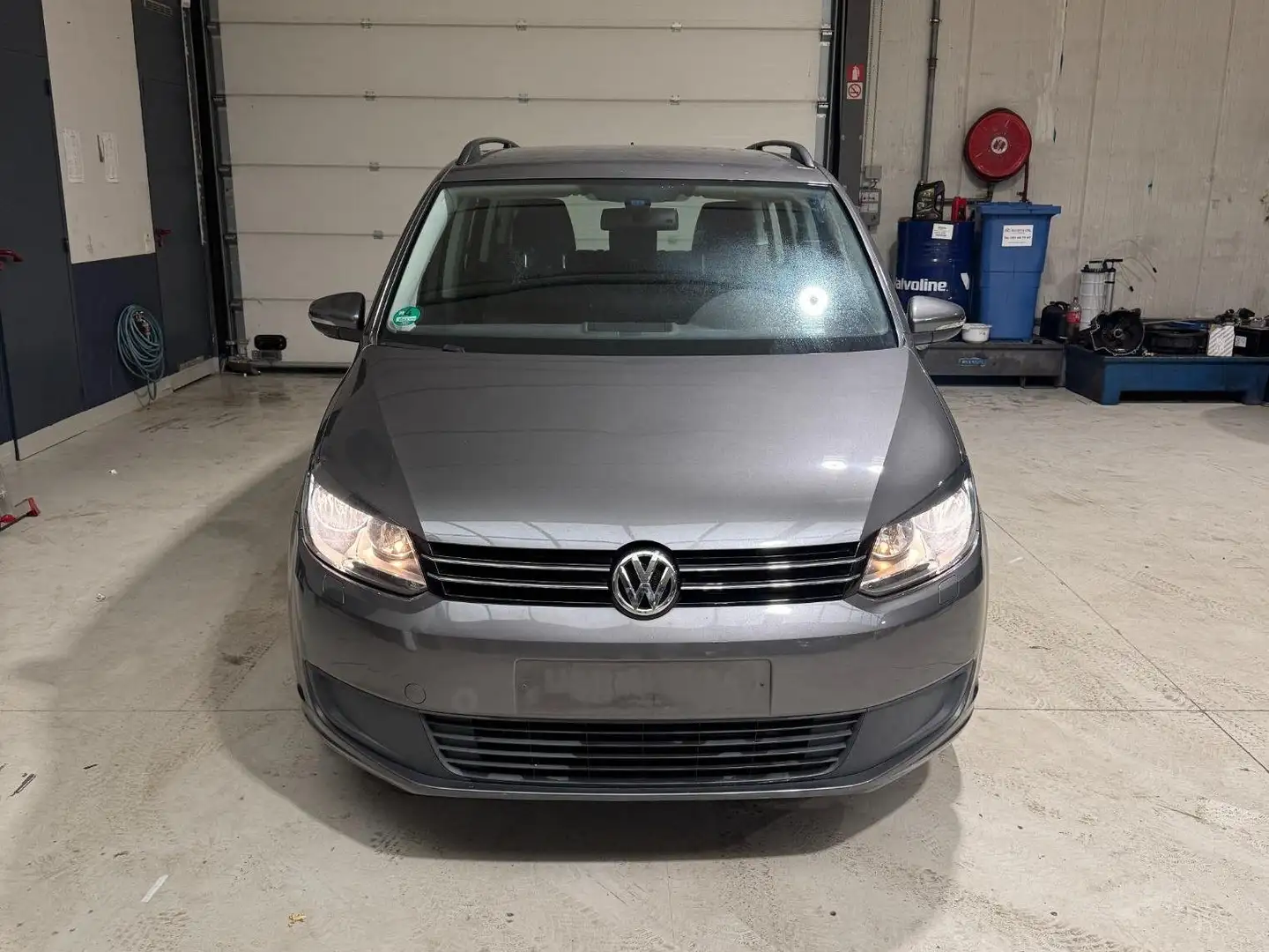 Volkswagen Touran Touran 1.2 TSI BlueMotion Technology Cup Zilver - 2