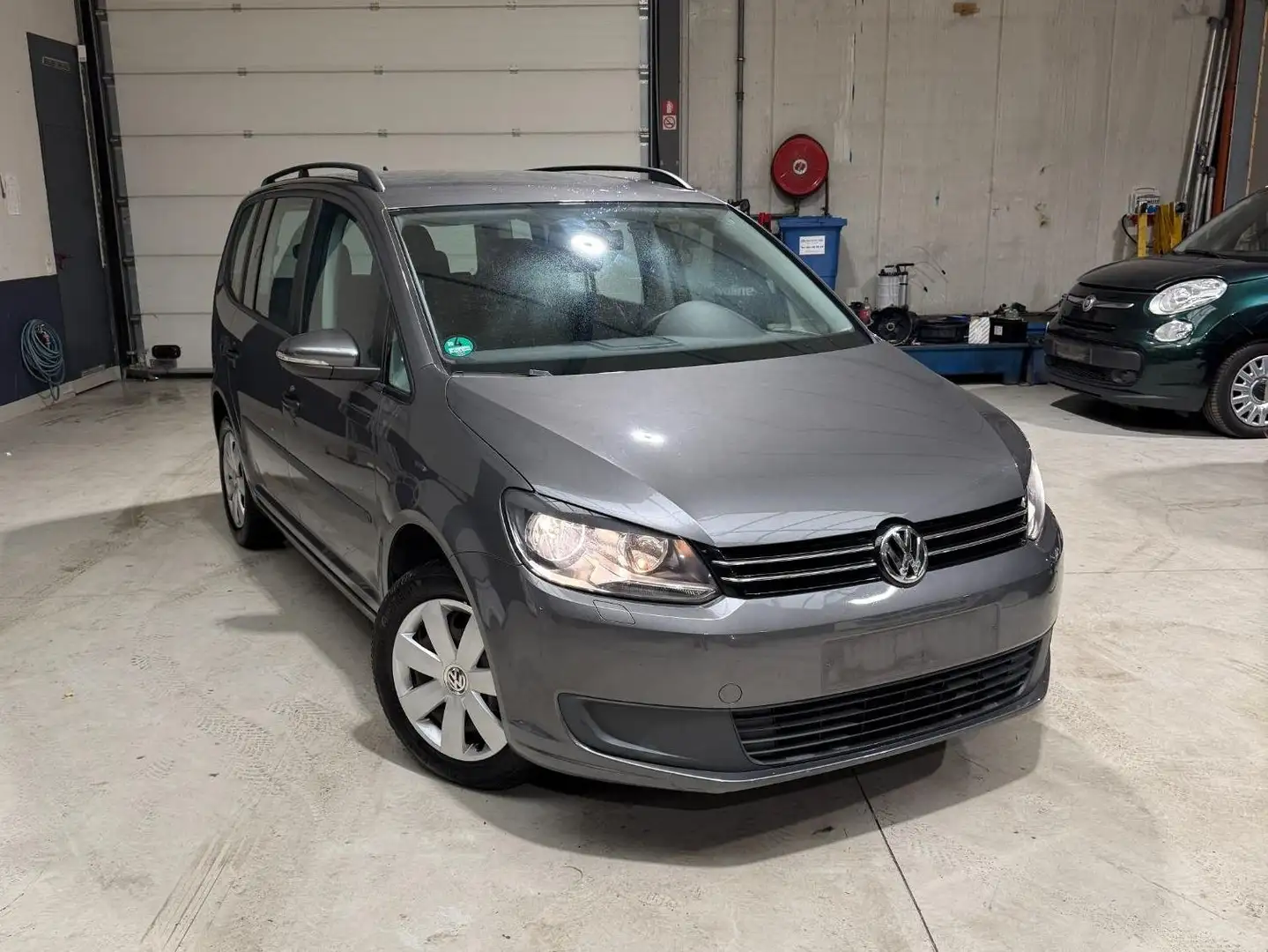 Volkswagen Touran Touran 1.2 TSI BlueMotion Technology Cup Zilver - 1