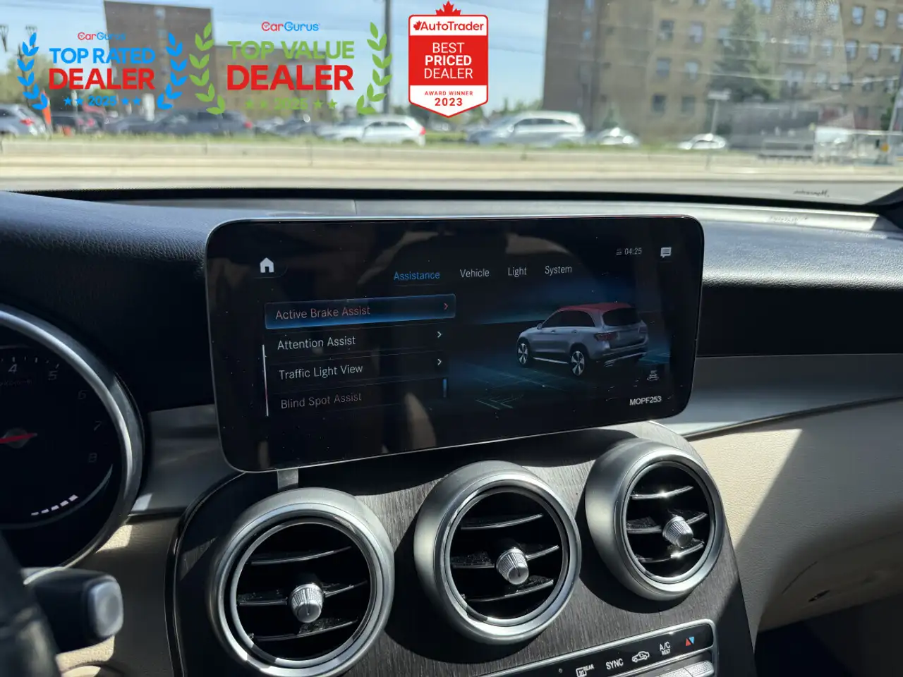 Mercedes-Benz GLC снимка Mercedes-Benz GLC