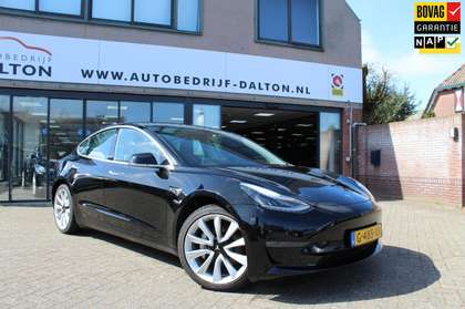 Tesla Model 3 Long Range AWD 75 kWh TREKHAAK / 19" LM / AUTOPILO