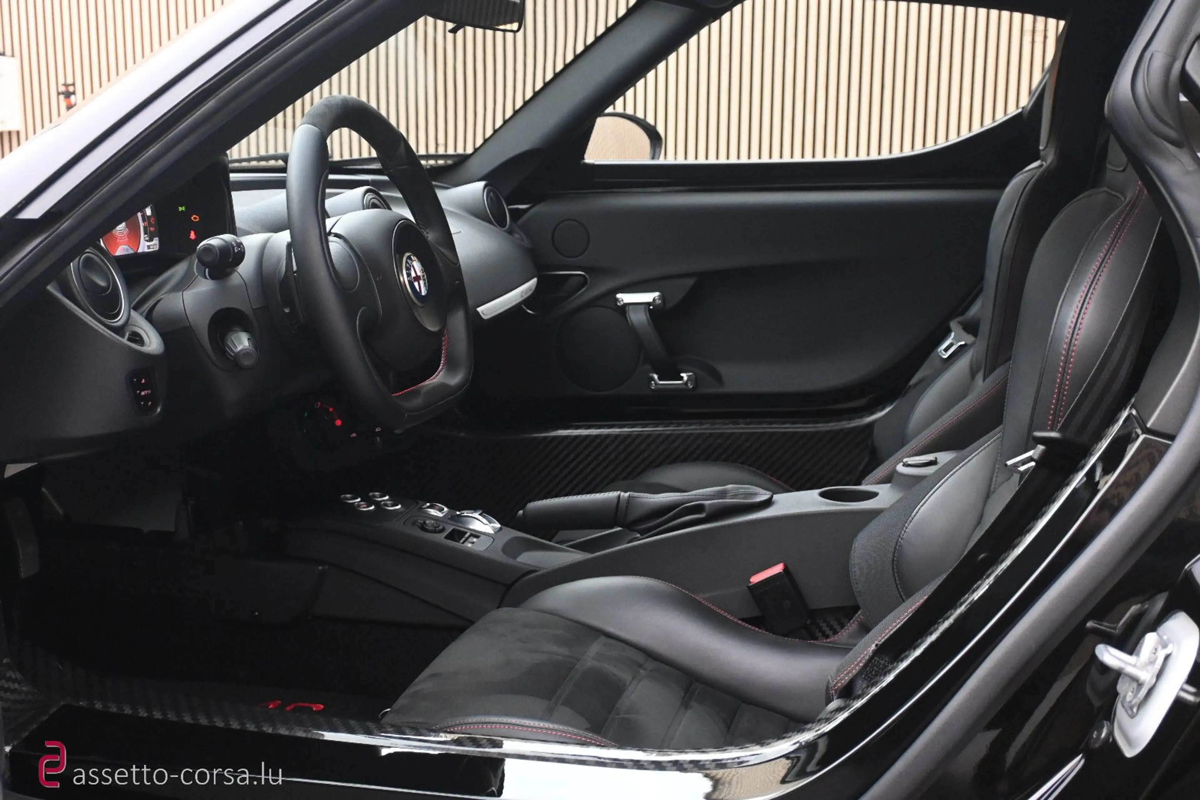 Alfa Romeo 4C *Carbon*10.379km*Classic Rims* Service history — photo 10