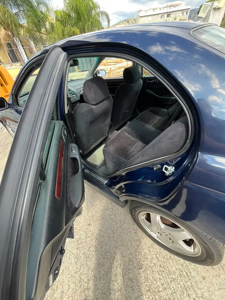 Honda Accord 1.8i ES, foto 4