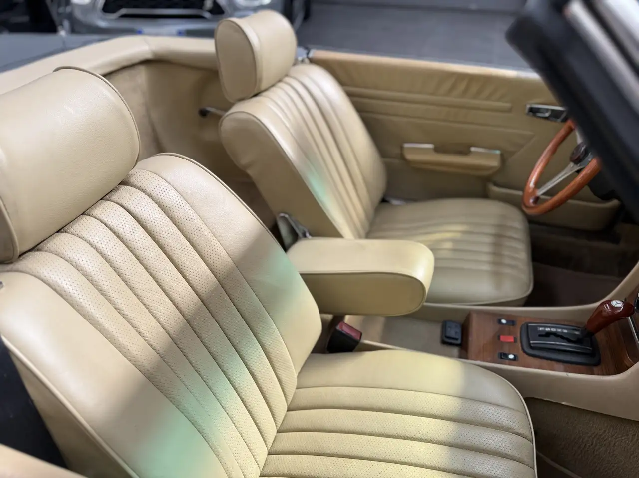 Mercedes-Benz SL 380 Roadster, foto 7