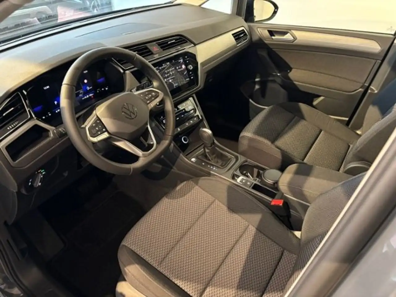 Volkswagen Touran 1.5 TSI Comfortline | AHK | 7-Sitzer | Na 7