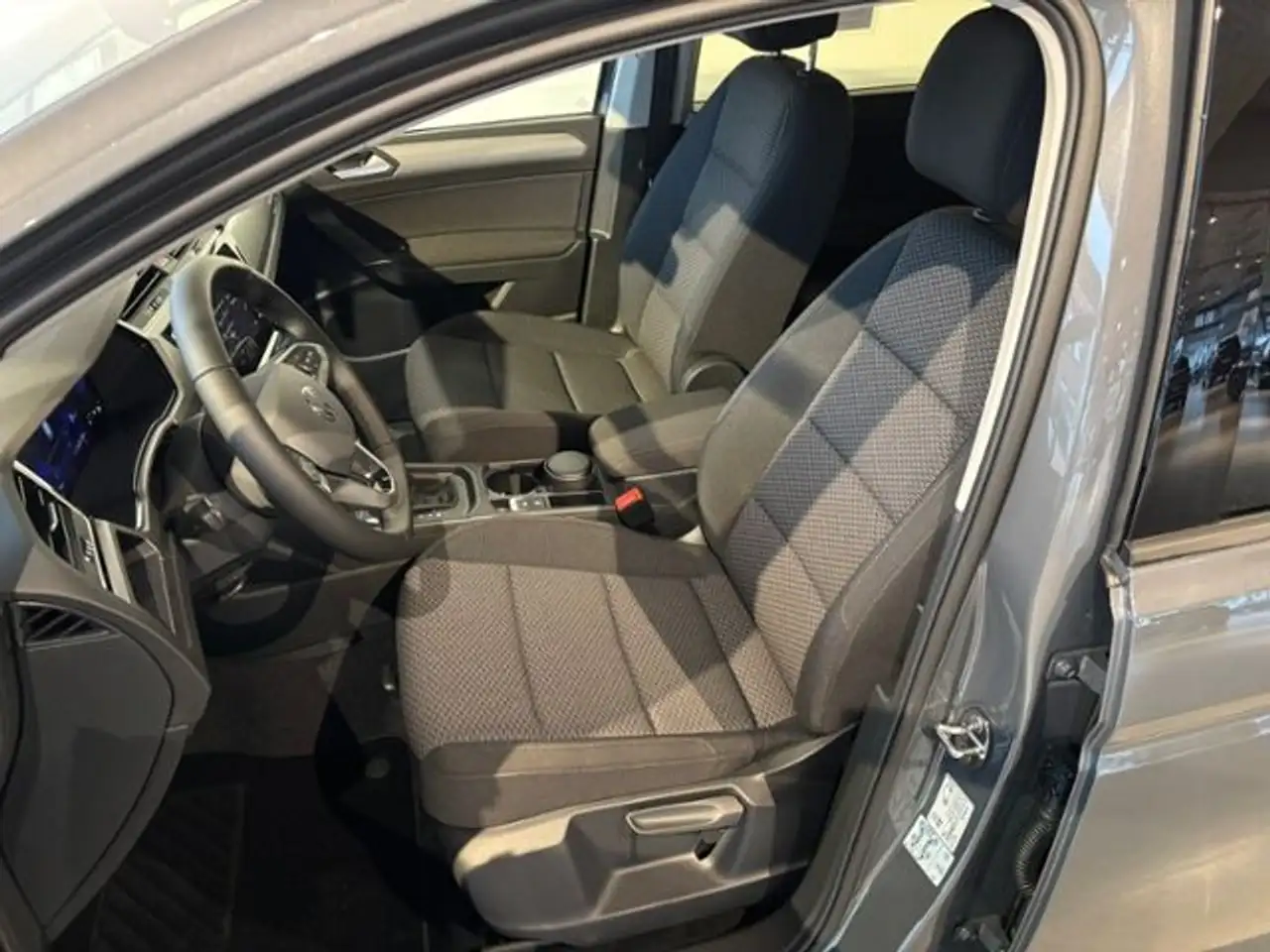 Volkswagen Touran 1.5 TSI Comfortline | AHK | 7-Sitzer | Na 8