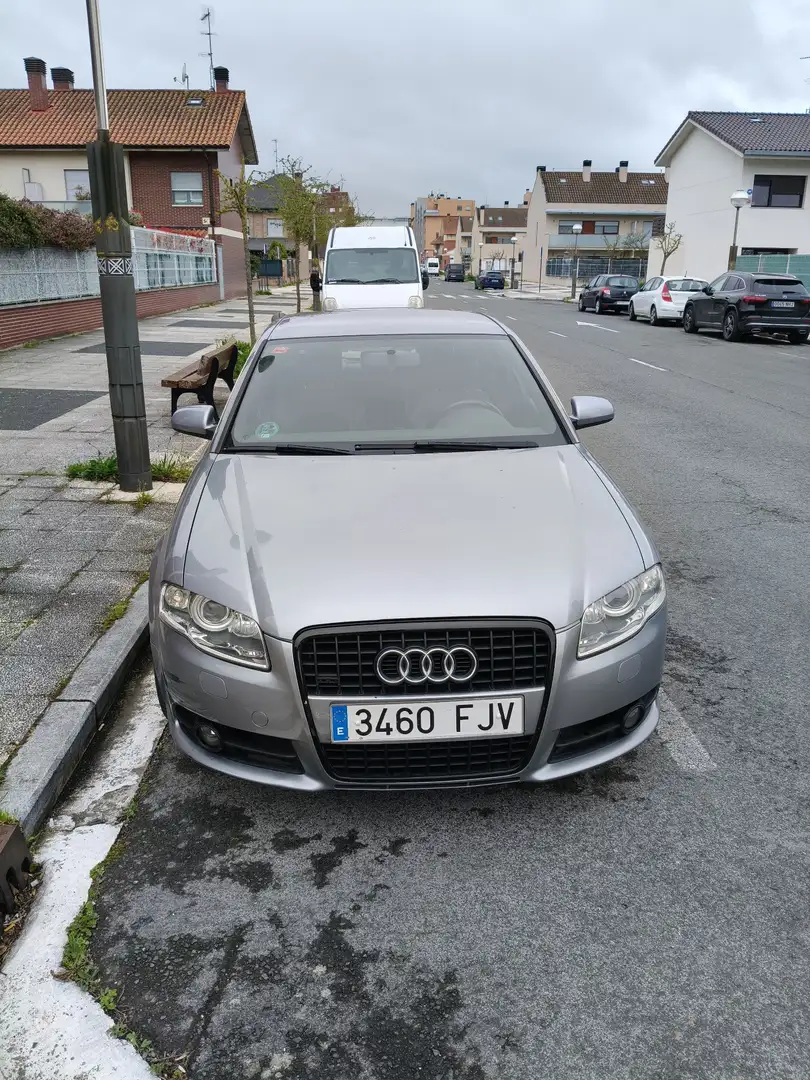 Audi A4 2.0 TFSI - 1