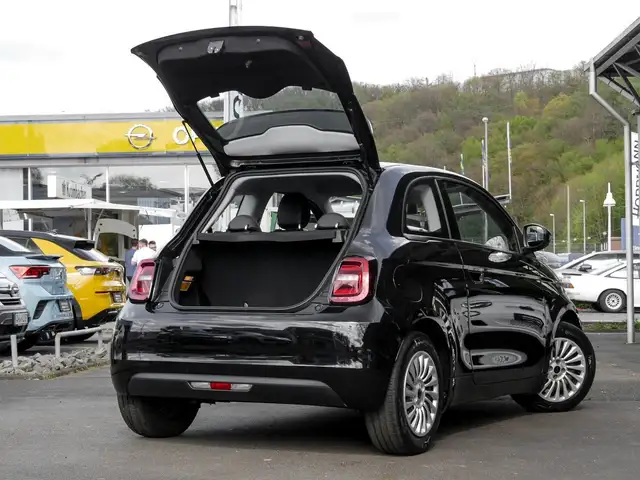 Fiat 500e view 15