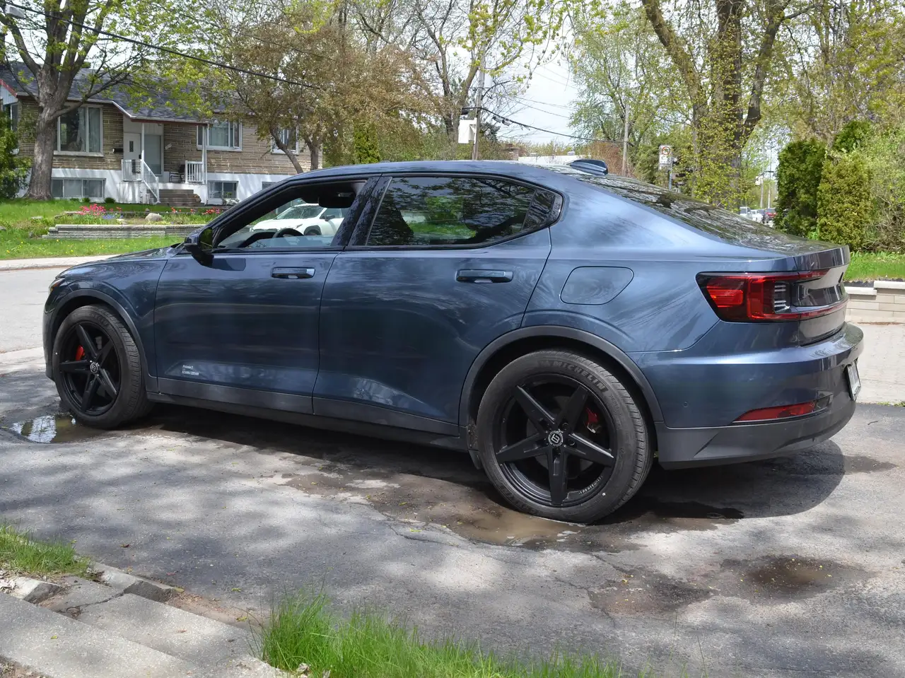Polestar 2 снимка Polestar 2