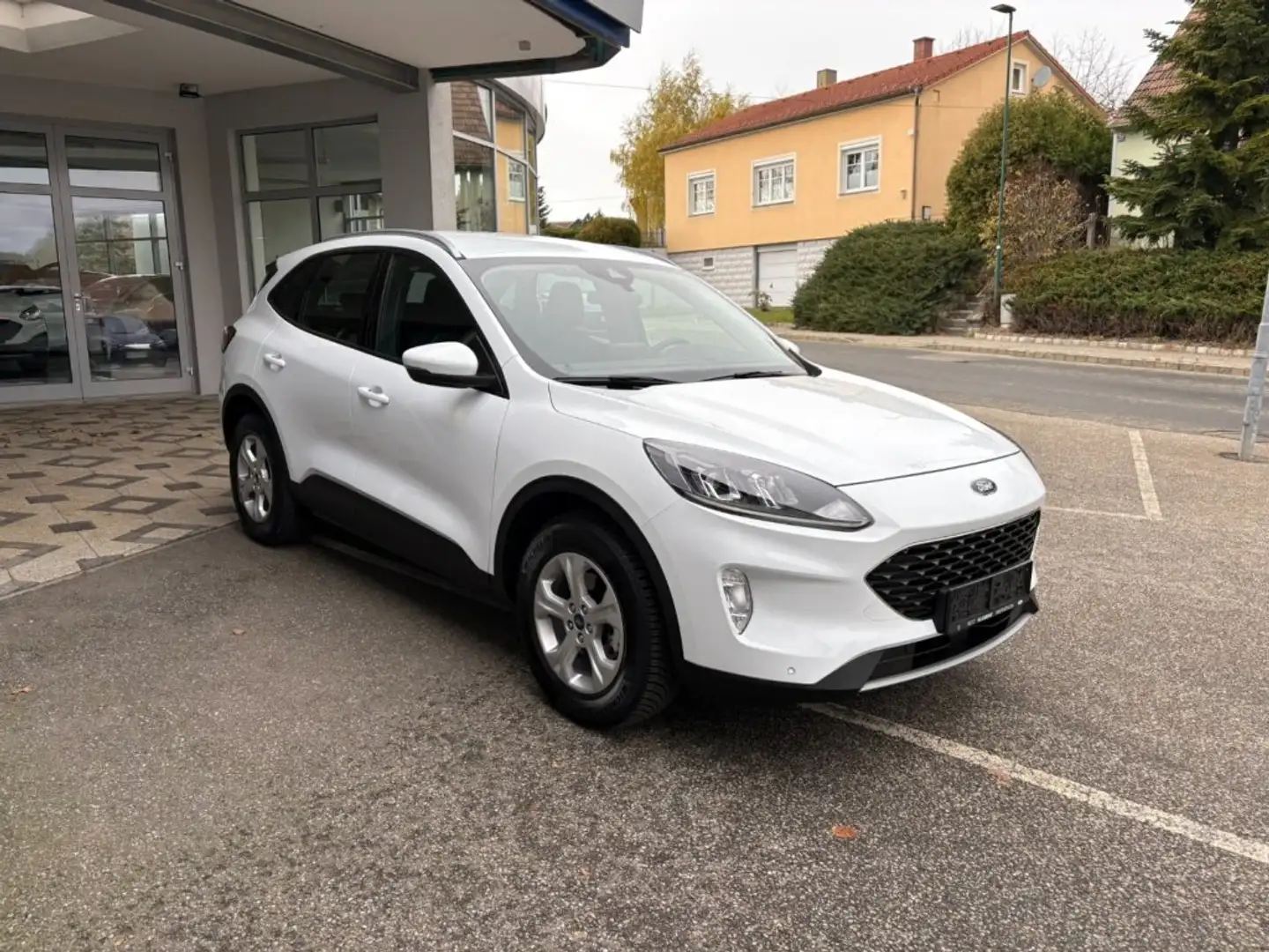Ford Kuga Cool&Connect 2.5 Duratec PHEV Weiß - 2