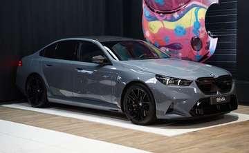 (G90) 4.4 V8 PHEV 727cv | Immat France Pack M Carbone HUD Bower-Wilkins À partir de 1490-mois