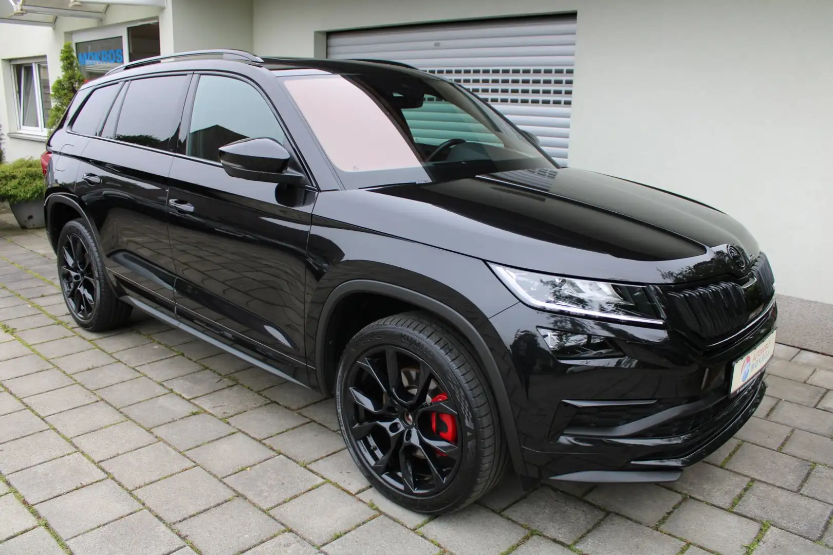 Skoda Kodiaq 2.0 Bi-TDI 4x4 DSG RS Panorama Navi Standheizung A Schwarz - 1