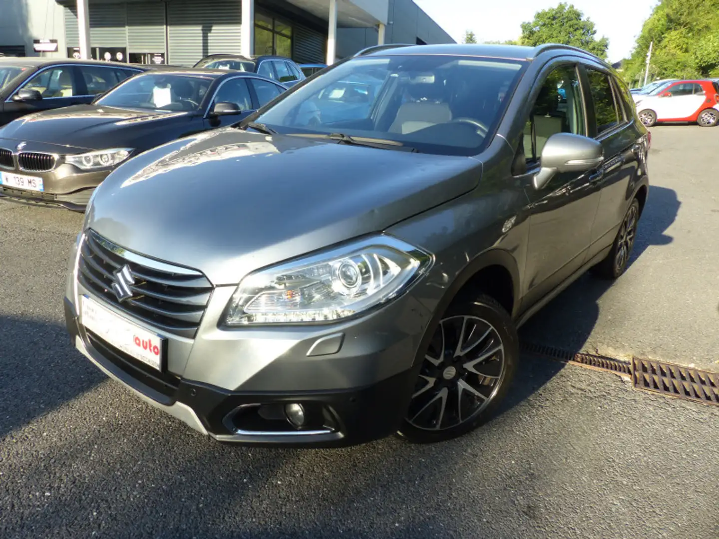 Suzuki SX4 S-Cross 1.6 DDIS PACK ALLGRIP Grau - 1