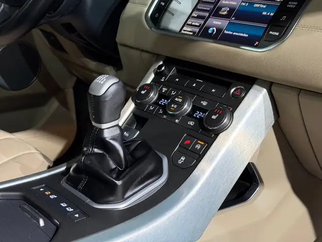 Land Rover Range Rover Evoque view 23