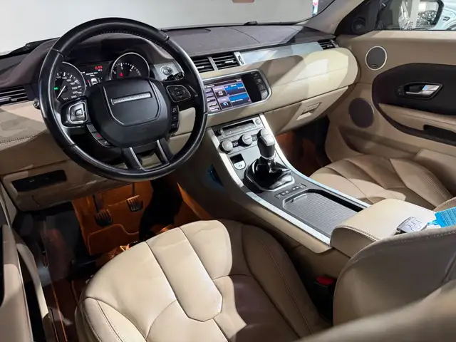 Land Rover Range Rover Evoque view 30