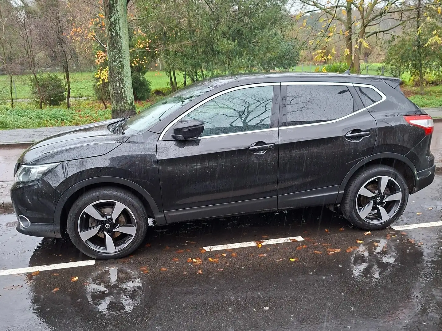 Nissan Qashqai Qashqai 1.2 Acenta Zwart - 2