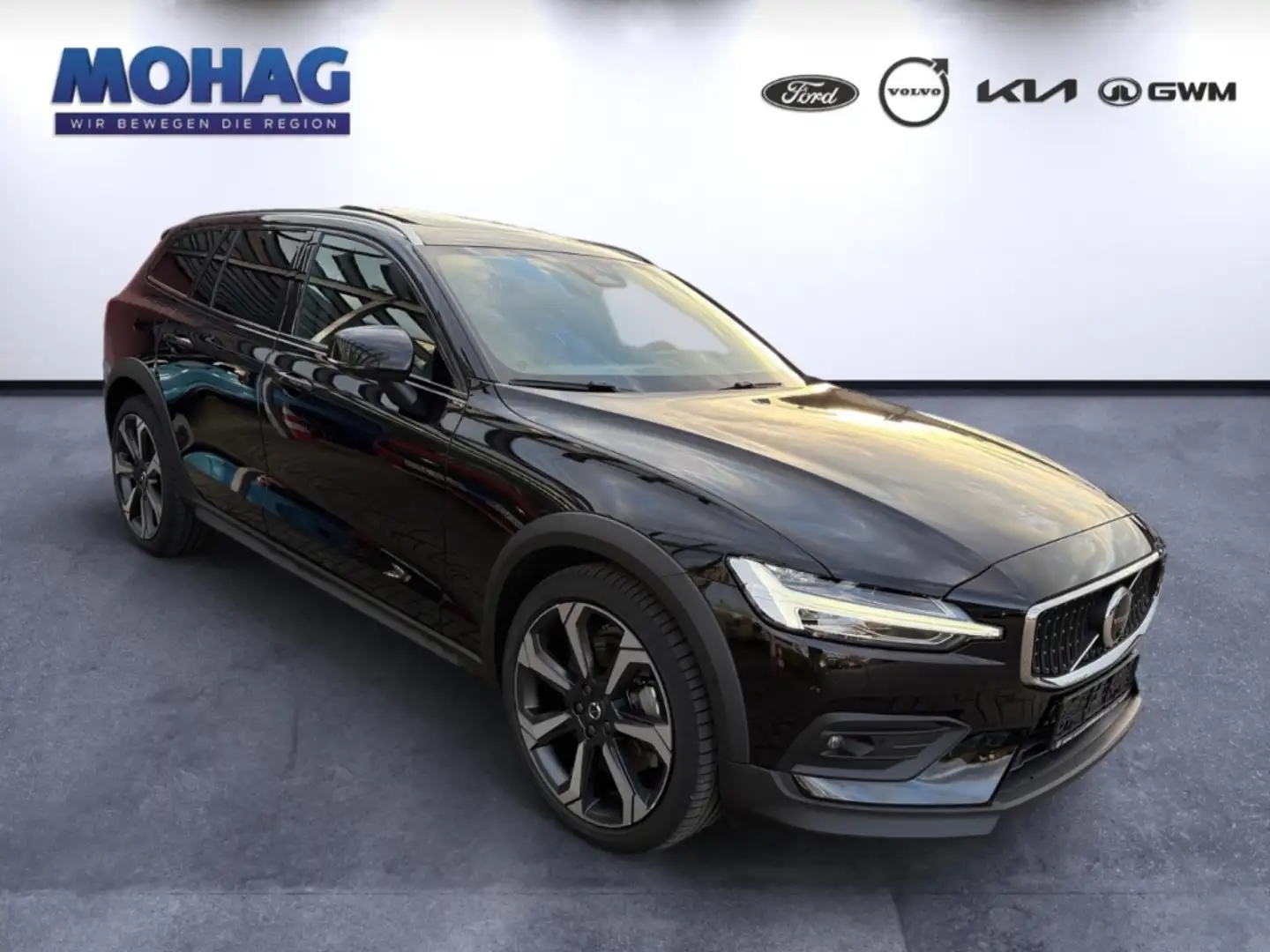 Volvo V60 Cross Country B5 AWD Ultimate mit AHK,B&W,Massage, Noir - 2