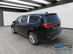 Chrysler Pacifica 2027